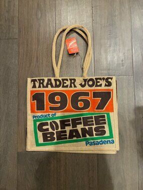 NWT Trader Joe's Large Jute Market Tote Bag Burlap Reusable Grocery Beach Bag